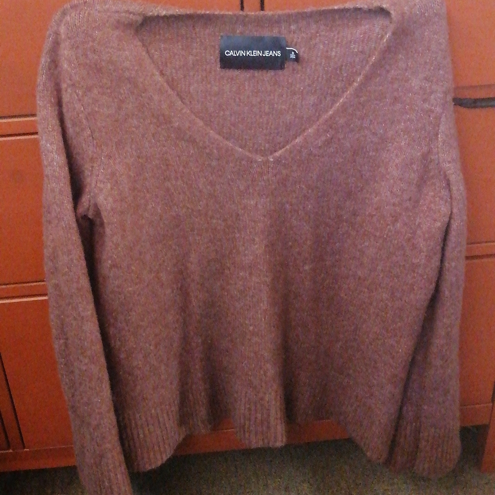 M sweater